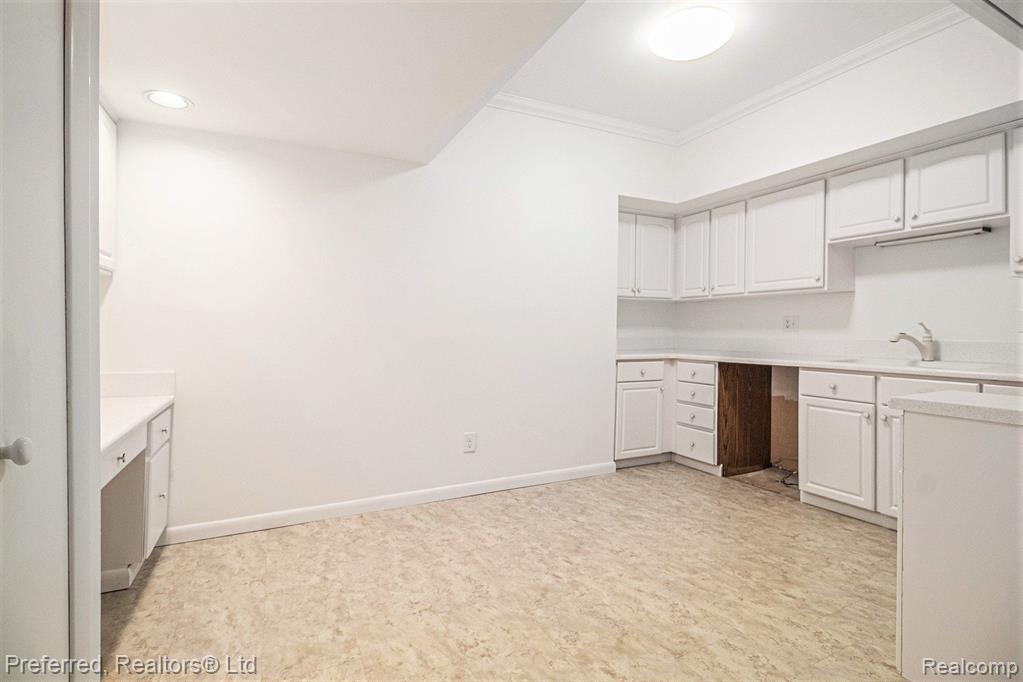 2125 NATURE COVE Court, 101, Ann Arbor, MI 48104 — Photo 10