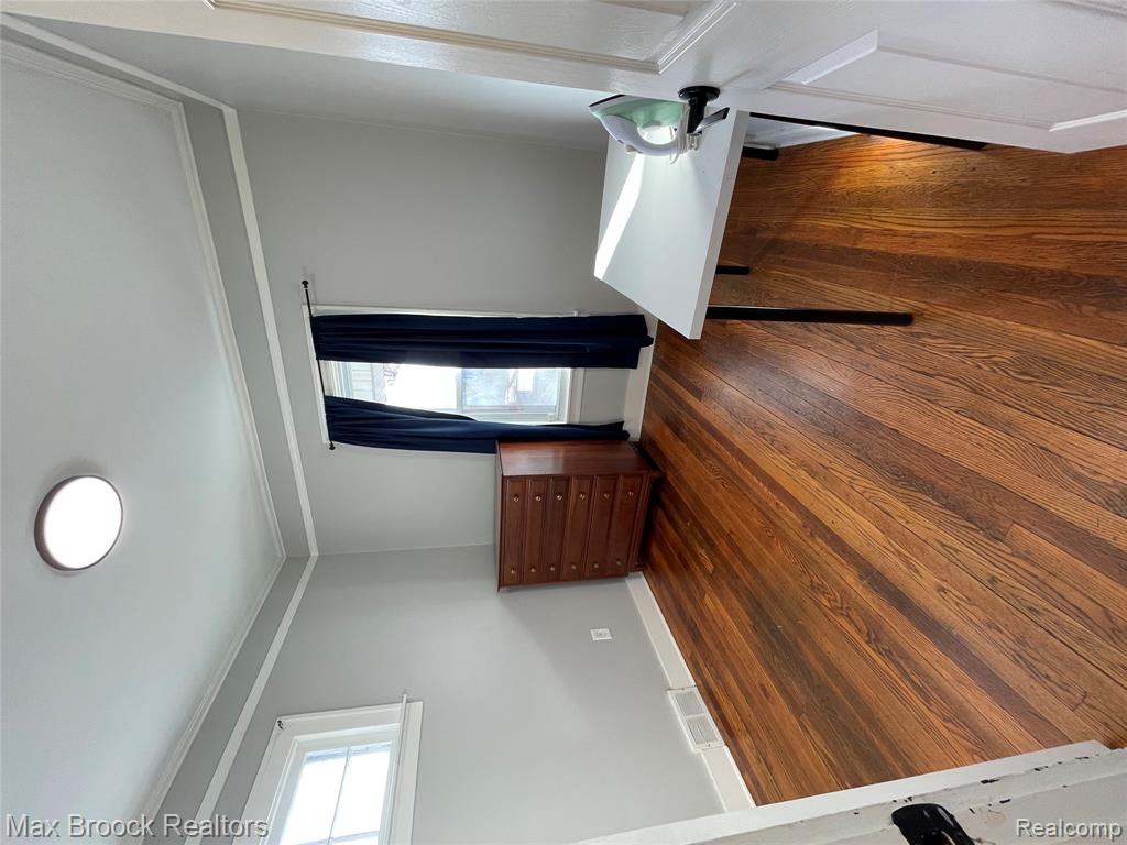 808 Laprairie Street, Ferndale, MI 48220 — Photo 9