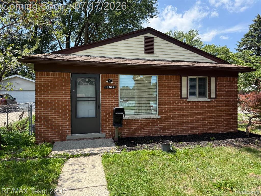 3912 S Gulley Road, Dearborn Heights, MI 48125