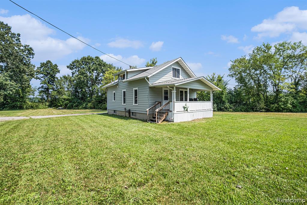 10262 Grand Blanc Road, Gaines Vlg, MI 48436 — Photo 4