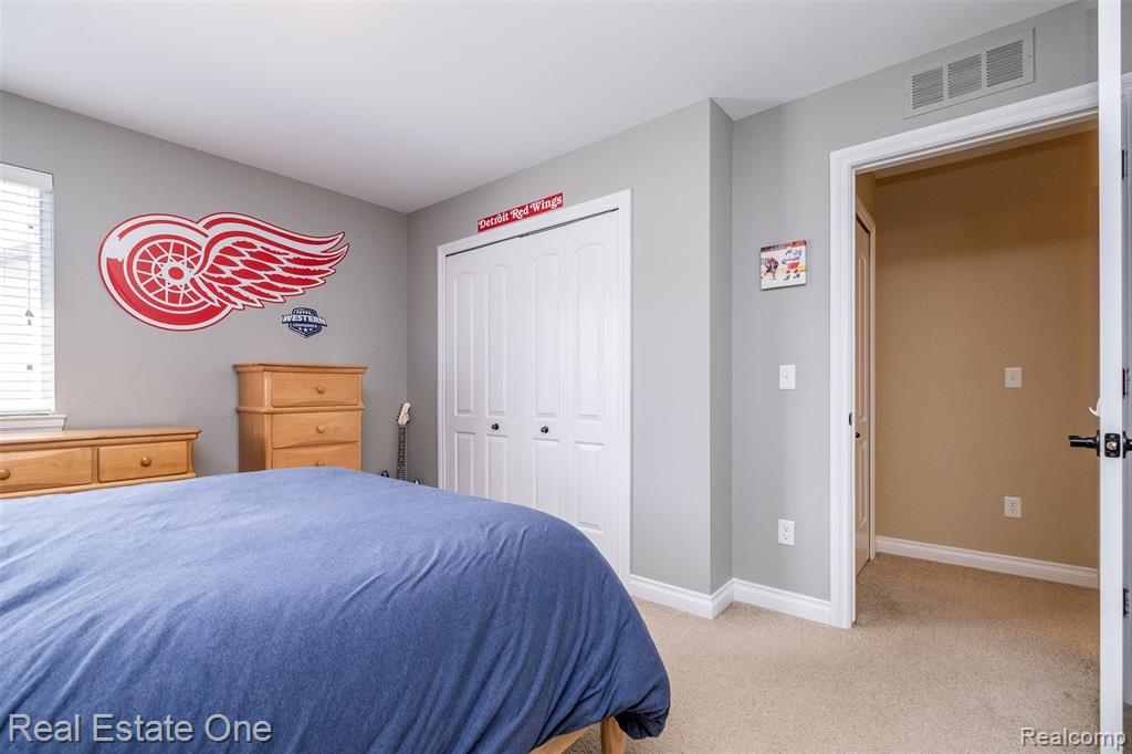 5947 Strawberry Circle, Commerce Twp, MI 48382 — Photo 50
