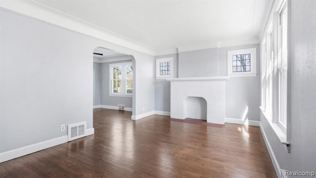 2858 Fort Park Boulevard, Lincoln Park, MI 48146 — Photo 2