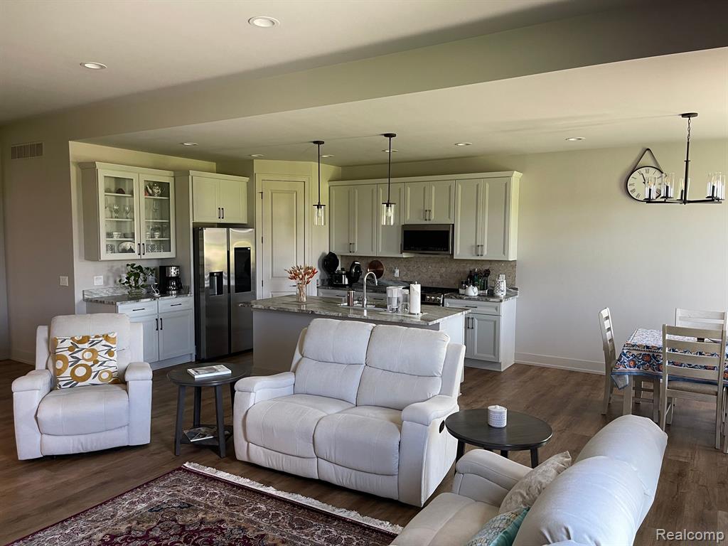 9229 TULIP, Plymouth, MI 48170 — Photo 55