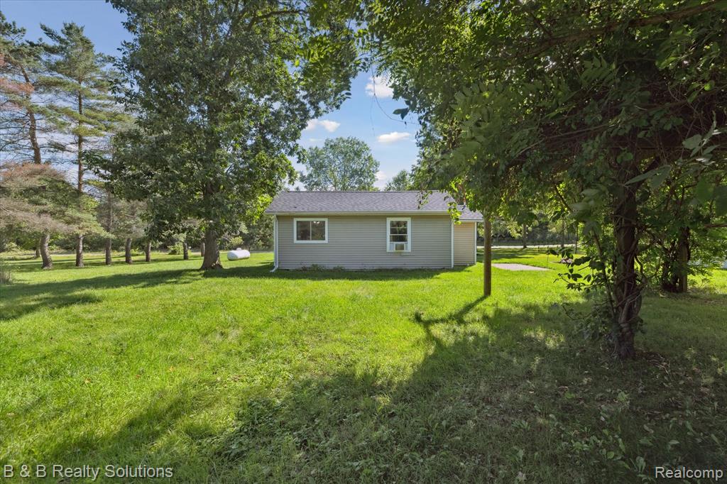 5159 Millis Road, North Branch, MI 48461 — Photo 34