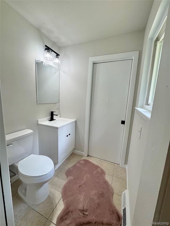4880 Forest Avenue, Waterford, MI 48328 — Photo 14