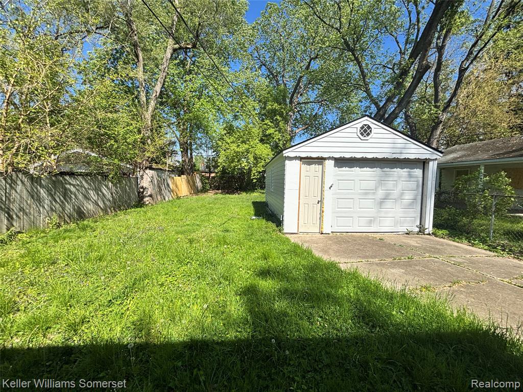18350 Codding Street, Detroit, MI 48219 — Photo 14