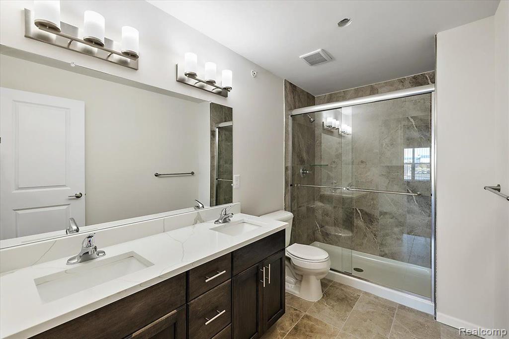 8286 Heywood Circle, Sterling Heights, MI 48312 — Photo 14