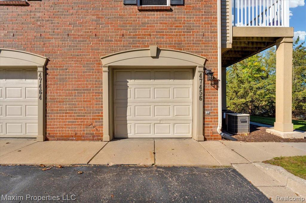 47456 PEMBROKE Drive, 60, Canton, MI 48188 — Photo 26