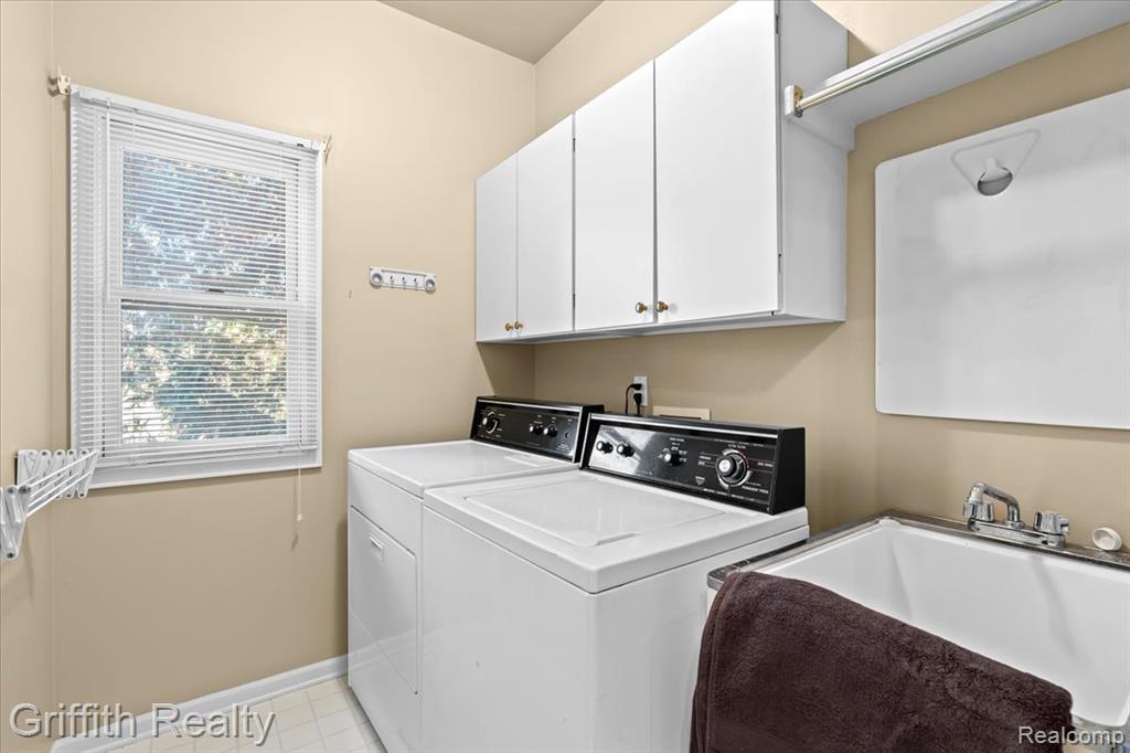 4364 Lake Forest Drive E, Ann Arbor, MI 48108 — Photo 23
