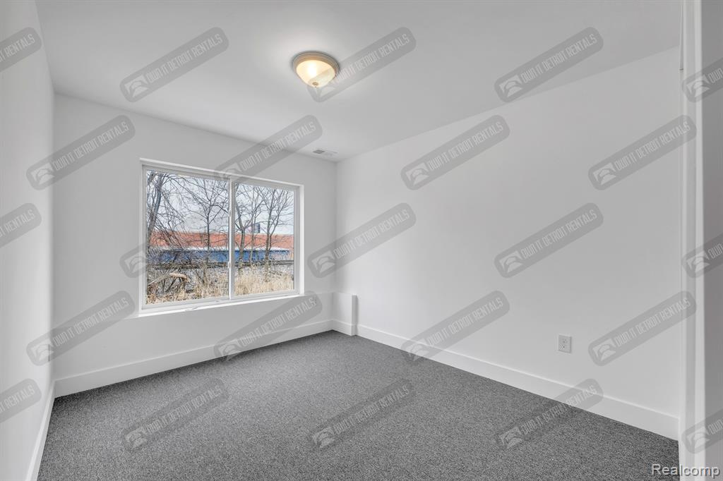 4504 Oakwood Boulevard, Melvindale, MI — Photo 10