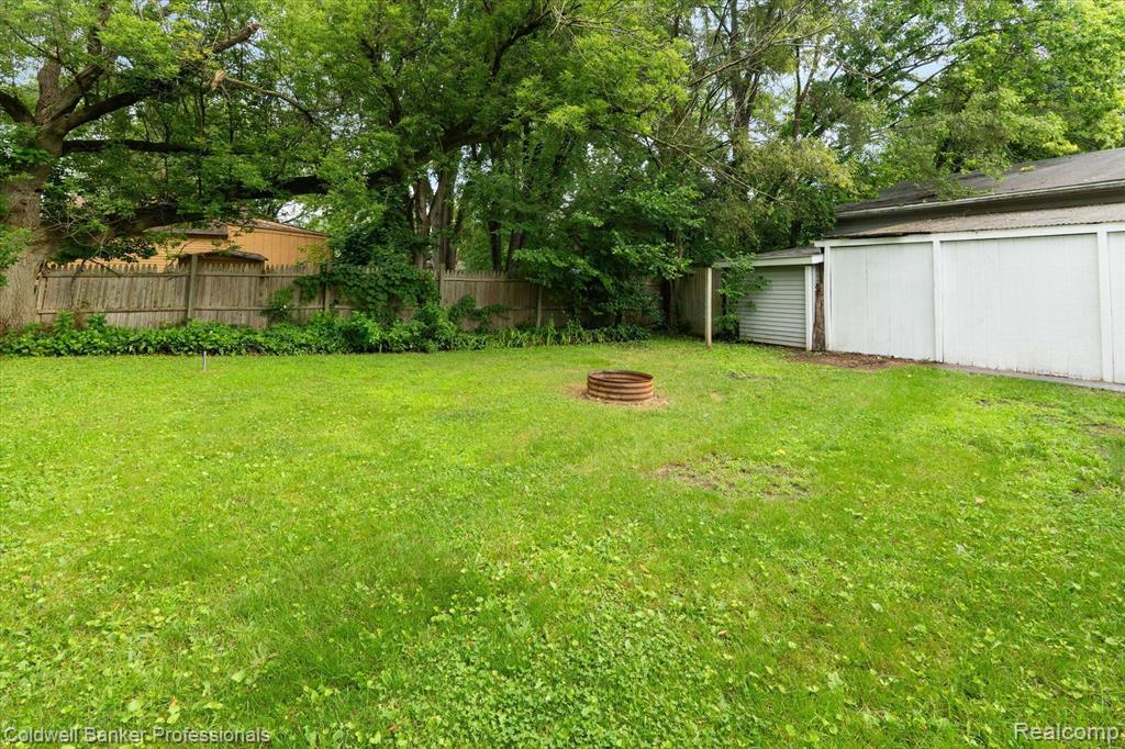 326 EAST Street, Holly, MI 48442 — Photo 29
