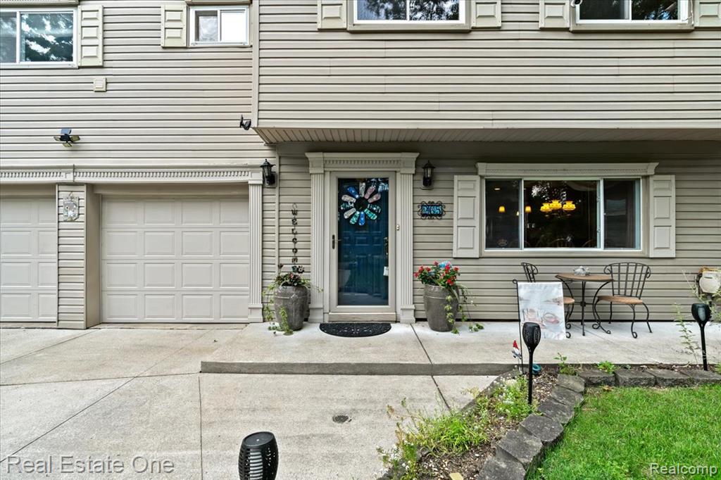 265 Oak Island Drive, Wolverine Lake, MI 48390 — Photo 3