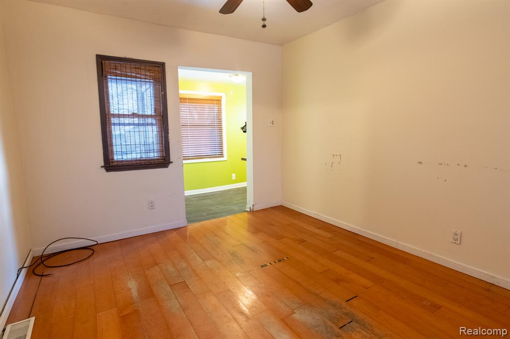 418 W Woodruff Avenue, Hazel Park, MI 48030 — Photo 6