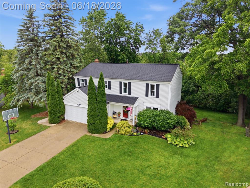 2600 Millcrest Court, Lake Orion, MI — Photo 2