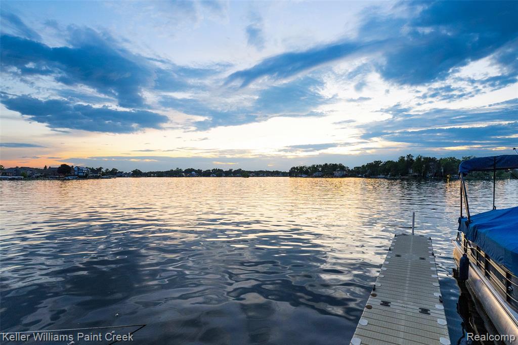328 S Broadway Street, Lake Orion, MI 48362 — Photo 24