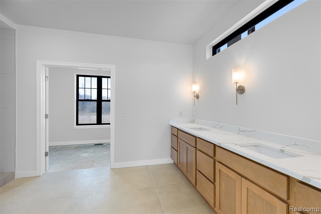 8981 Acacia Trail, Pinckney, MI 48169 — Photo 16