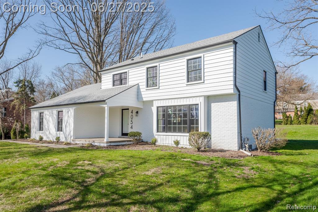 4054 ANTIQUE Lane, Bloomfield Hills, MI 48302 — Photo 2
