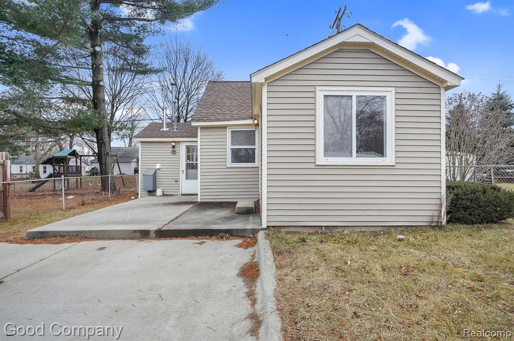 47181 Pinecrest Drive, Shelby Twp, MI 48317