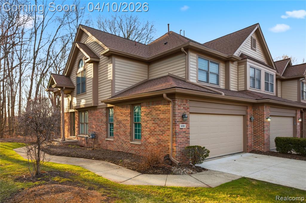 5351 Royal Vale Lane, Dearborn, MI 48126 — Photo 2