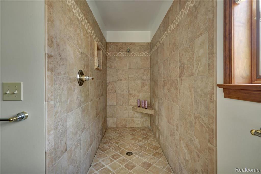 9683 Shore Drive, MI — Photo 11