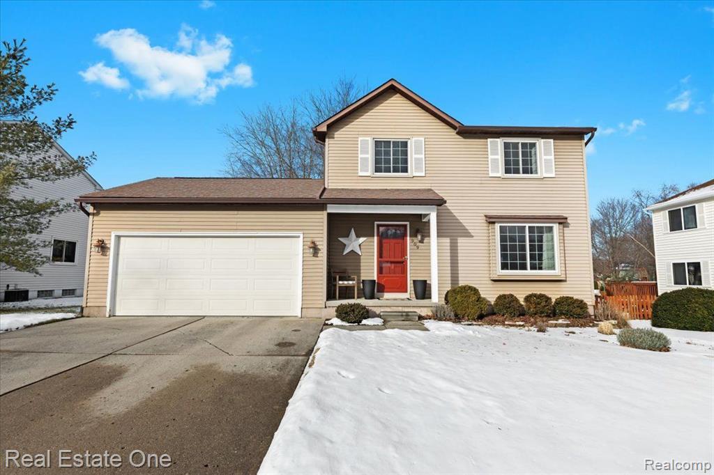 909 Alpine Court, Brighton, MI 48116 — front exterior