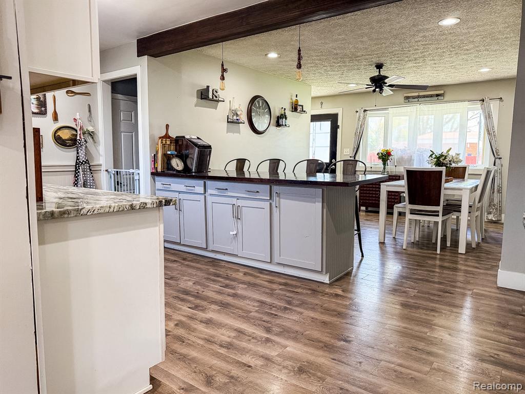 30723 Flanders Avenue, Warren, MI 48088 — Photo 8