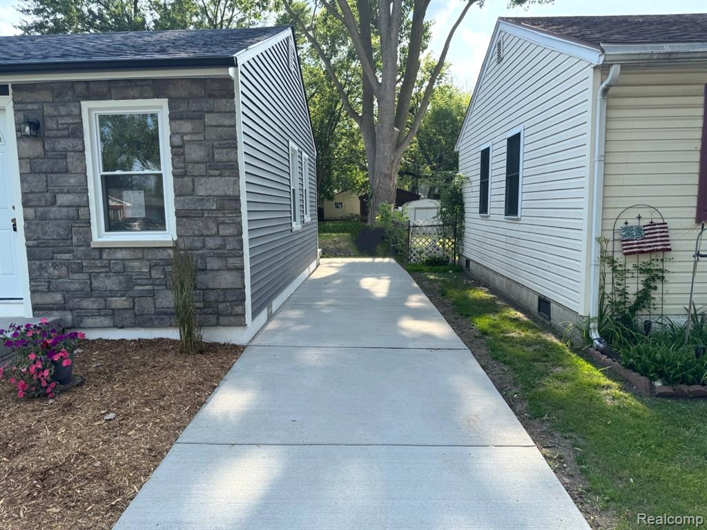 8094 Elm Street, Taylor, MI 48180 — Photo 3