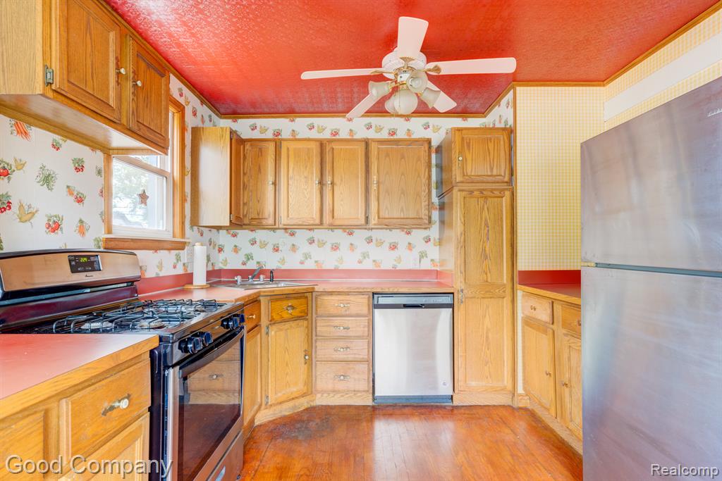 1355 Harvard Road, Berkley, MI 48072 — Photo 11