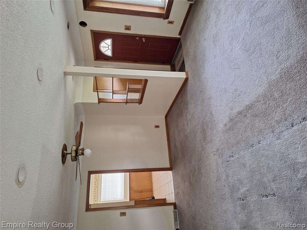 8547 Kinloch Street, Dearborn Heights, MI 48127 — Photo 5