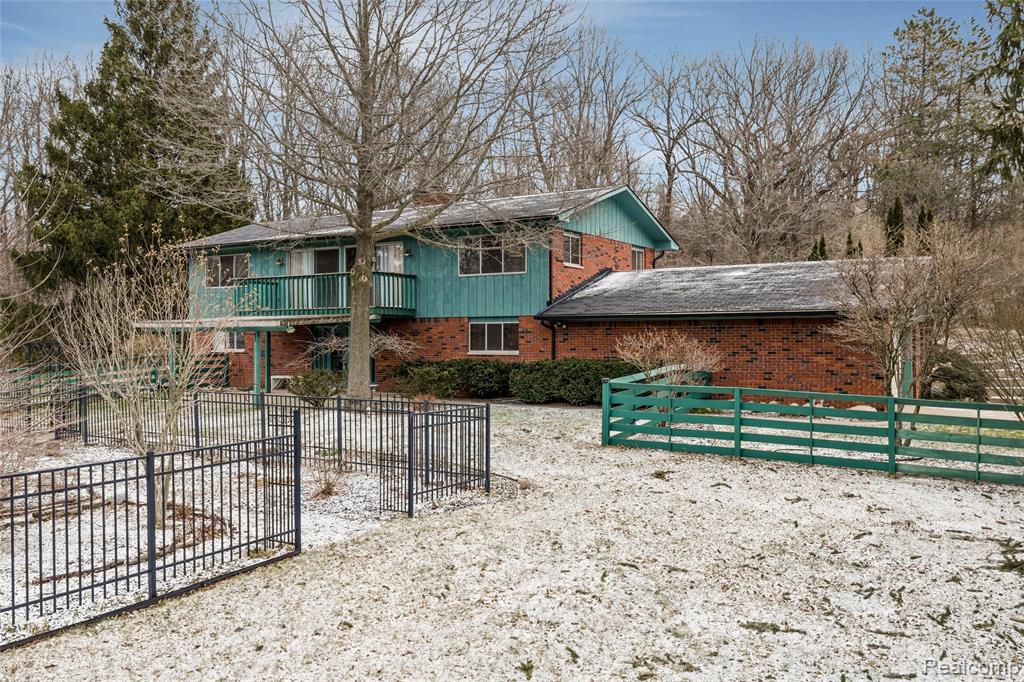 9801 Gibbs Road, Clarkston, MI 48348 — Photo 30