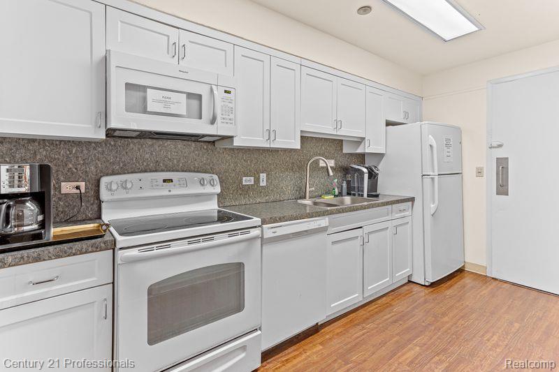 5000 Town Center #1605, Southfield, MI 48075 — Photo 38