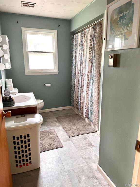 687 W Saginaw Road, Mayville Vlg, MI 48744 — Photo 5