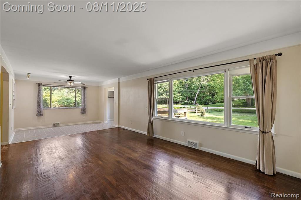 741 W Livingston Road, Highland, MI — Photo 19