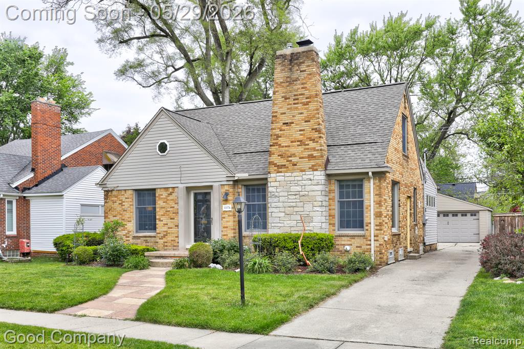 10074 Lincoln Drive, Huntington Woods, MI — front exterior