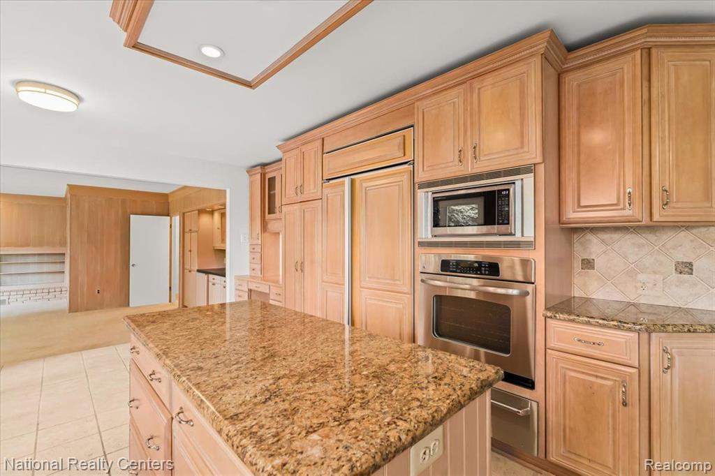 4258 WESTOVER Drive, West Bloomfield, MI 48323 — Photo 26