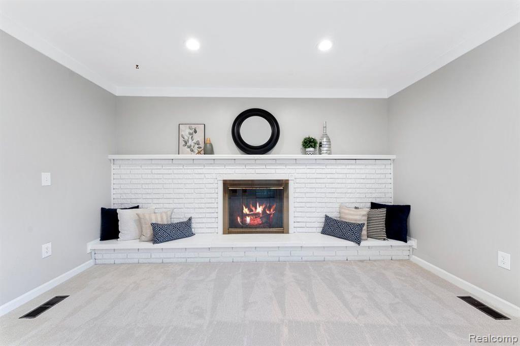 42275 CHATTERTON Court, Northville, MI 48168 — Photo 12