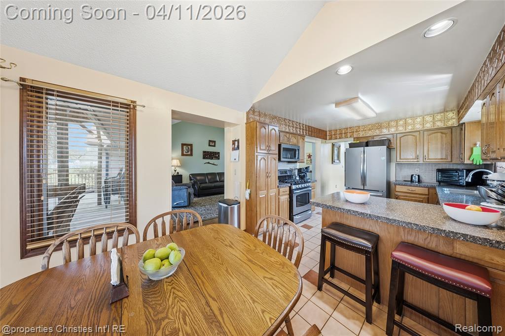 24760 Arsenal Road, Flat Rock, MI 48134 — Photo 40
