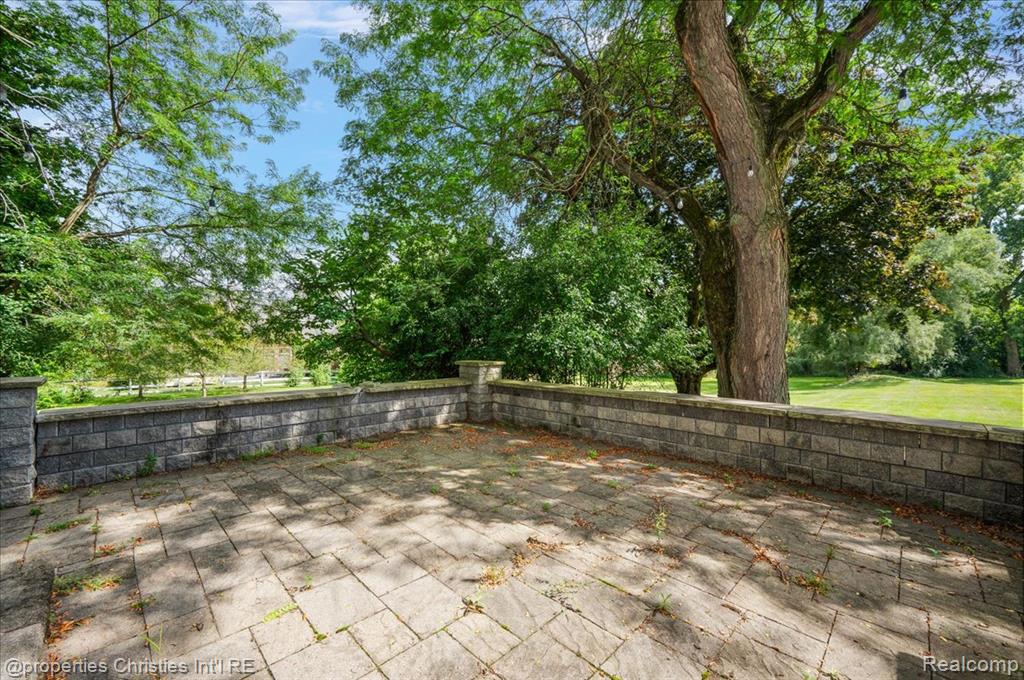 47133 W 9 Mile Road, Novi, MI — Photo 40