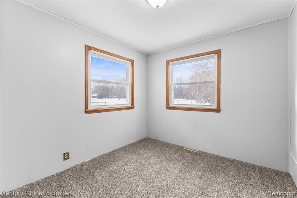 16032 Knobhill Drive, Linden, MI 48451 — Photo 19