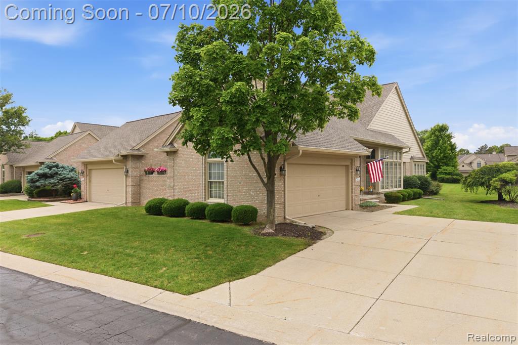 42675 Christina Drive, Sterling Heights, MI 48313 — Photo 48