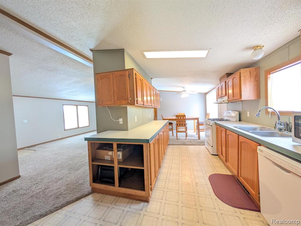 11413 Harbor Cove, Fenton, MI 48430 — Photo 5