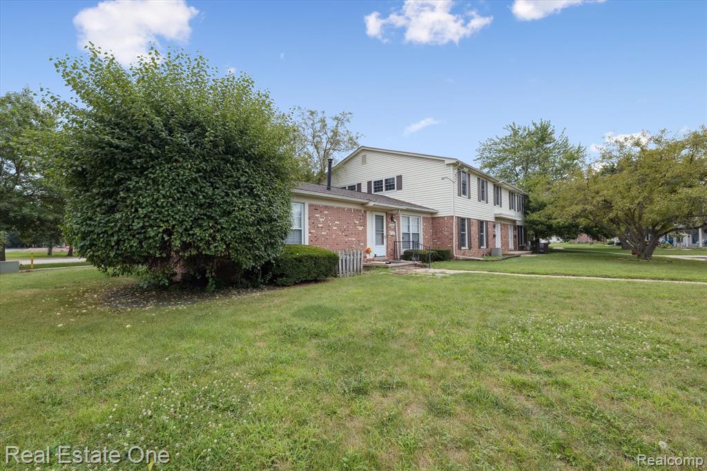 44407 Newburyport Drive, Canton, MI 48187 — Photo 2