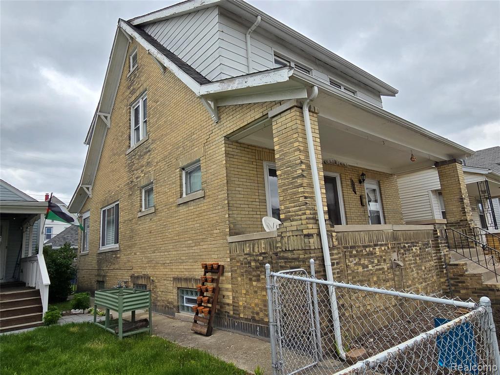 11351 MCDOUGALL Street, Hamtramck, MI 48212 — Photo 28