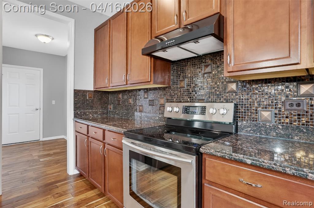 3595 Hogan Circle, Rochester, MI 48307 — Photo 8
