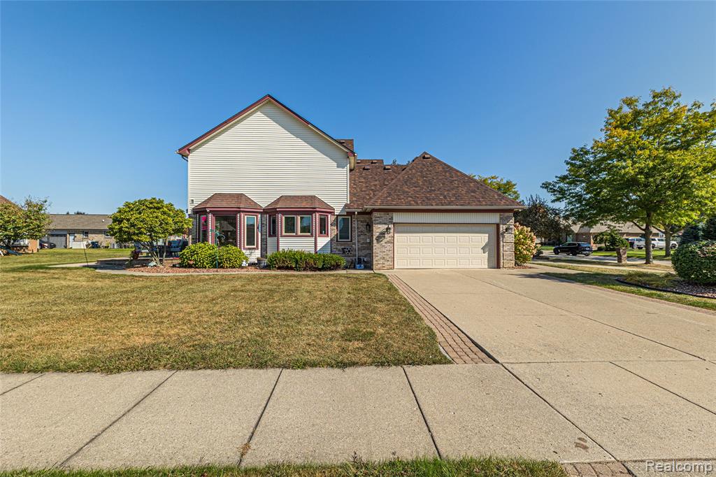 43505 Austin Drive, Sterling Heights, MI 48314 — Photo 42