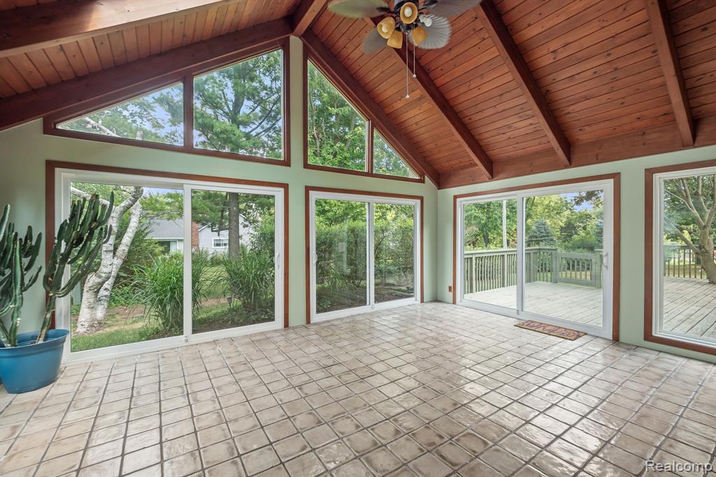 663 Lake Forest Road, Troy, MI 48309 — Photo 8