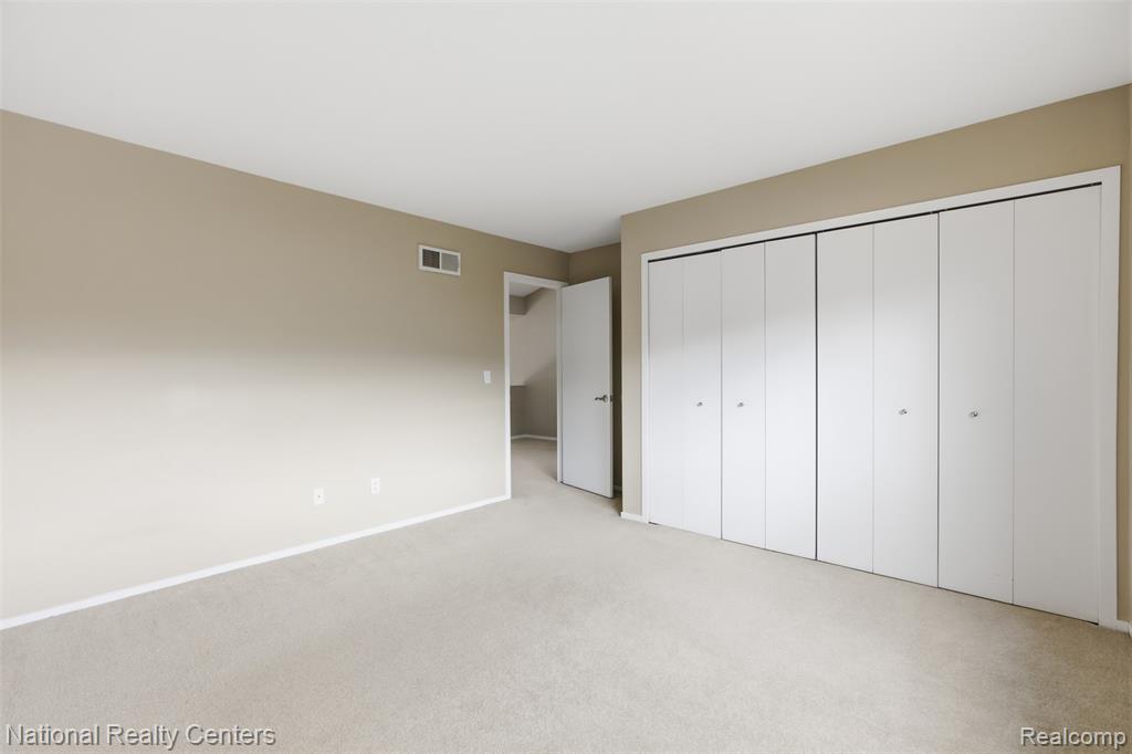 6298 Aspen Ridge Boulevard, 34, West Bloomfield, MI — Photo 22