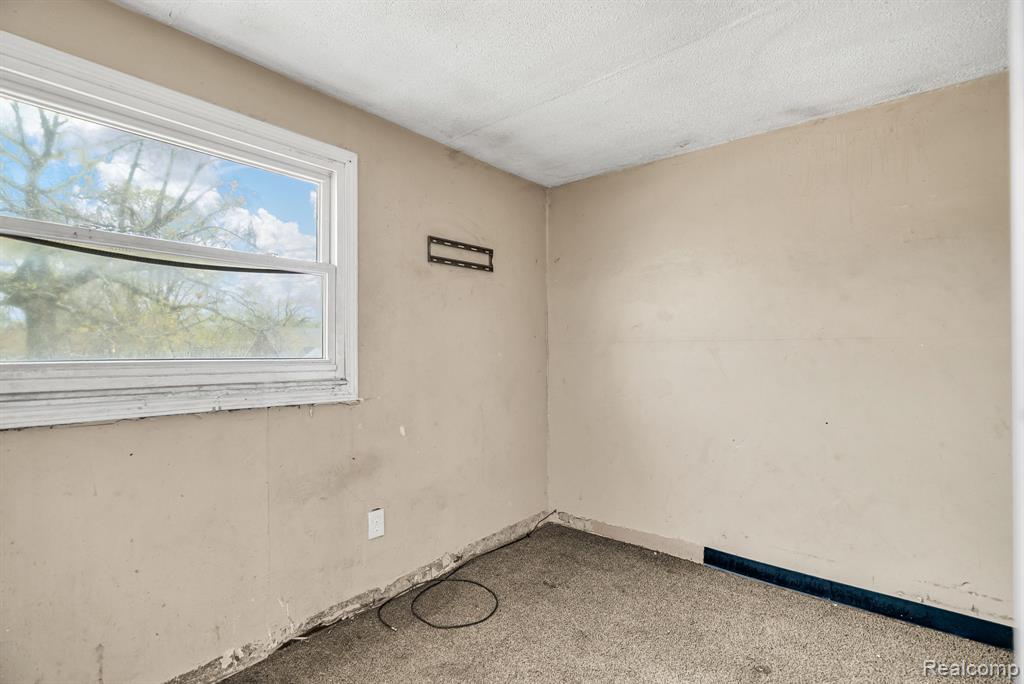 18505 Ashton Avenue, Detroit, MI 48219 — Photo 23