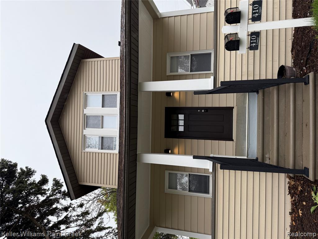 410 E 12 Mile Road, Royal Oak, MI 48073 — front exterior