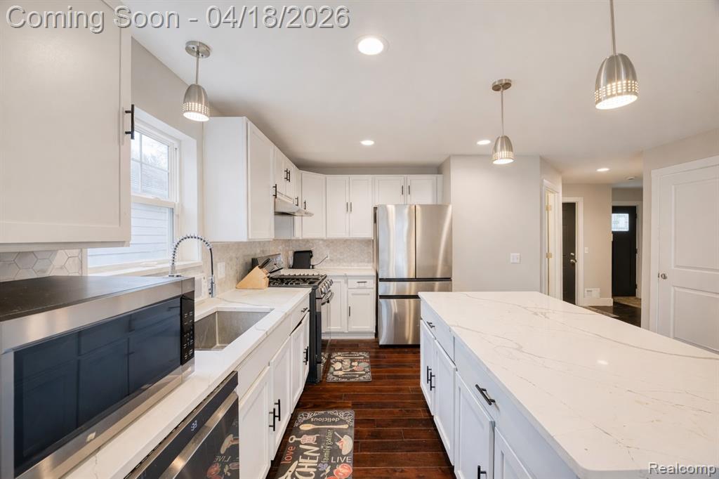 23092 Berdeno Avenue, Hazel Park, MI 48030 — Photo 2